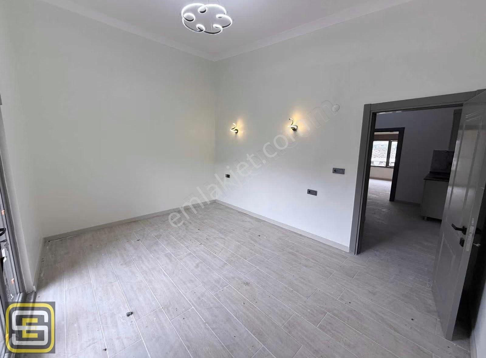 Denize Sıfır Mutfak Ayrı Ultra Lüks 4+1 160 M2 Müstakil Bahçeli - Görsel 19