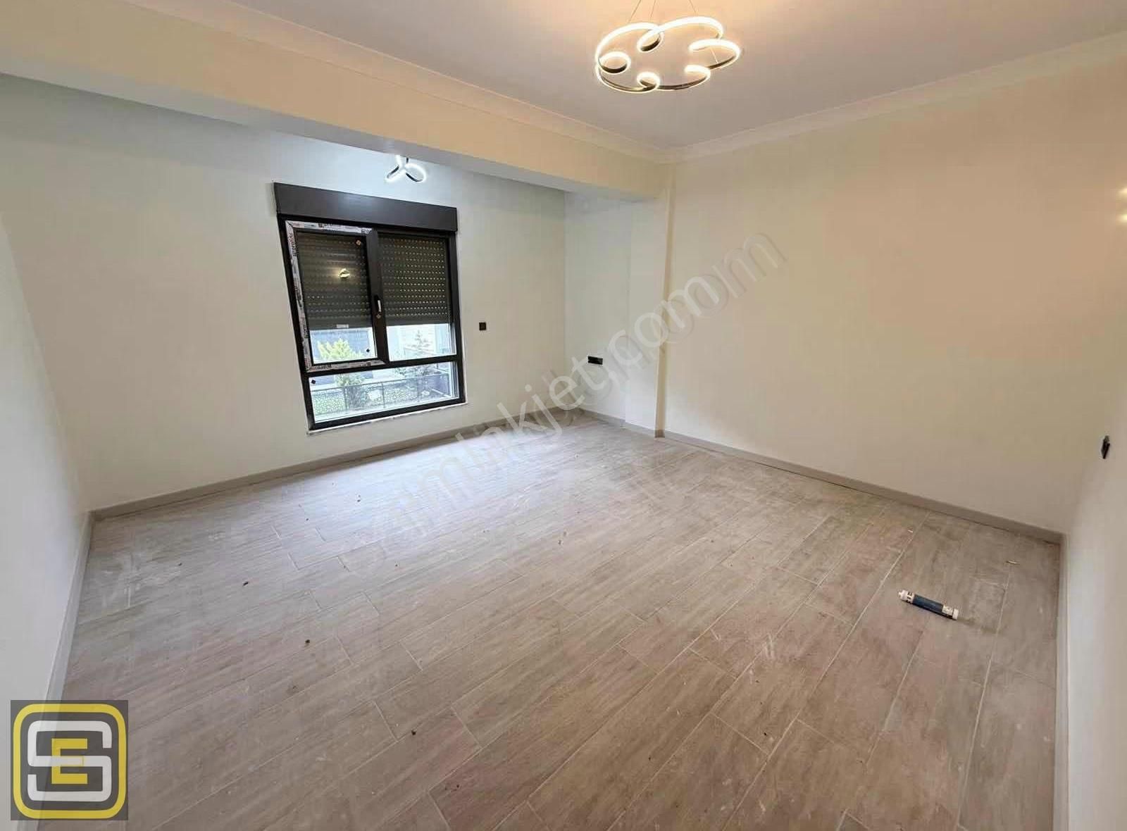 Denize Sıfır Mutfak Ayrı Ultra Lüks 4+1 160 M2 Müstakil Bahçeli - Görsel 28