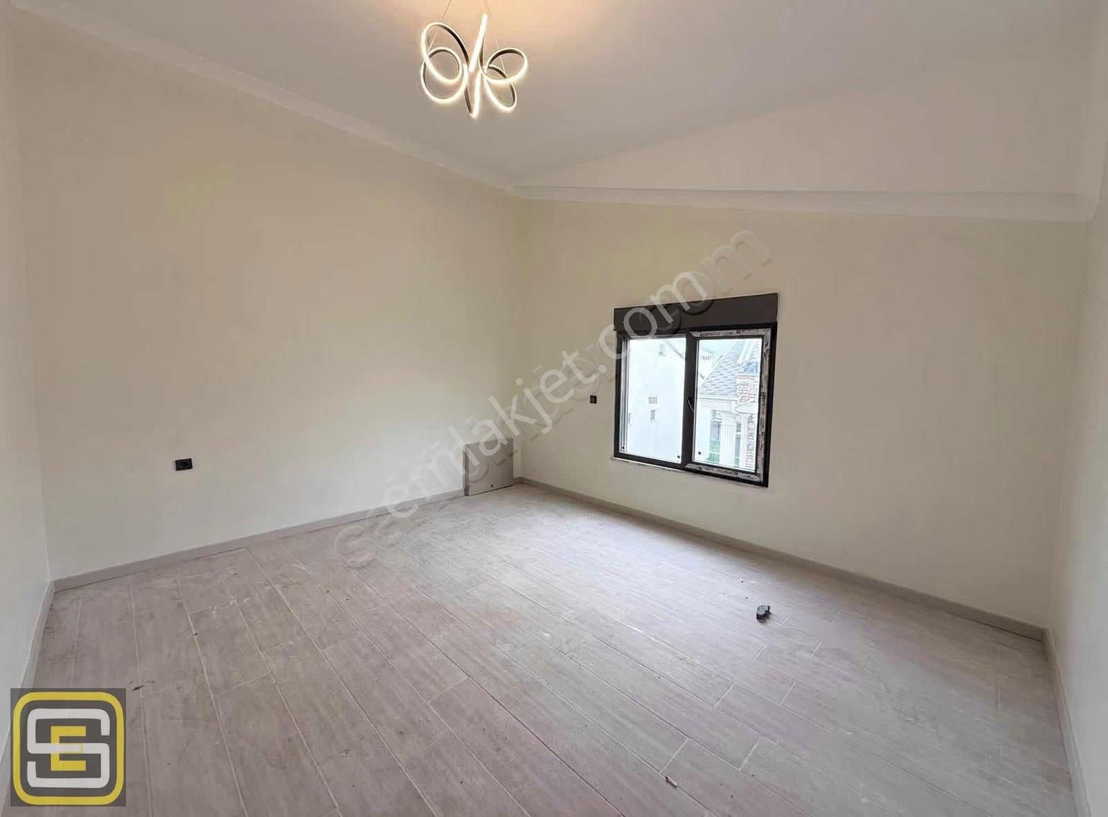 Denize Sıfır Mutfak Ayrı Ultra Lüks 4+1 160 M2 Müstakil Bahçeli - Görsel 23