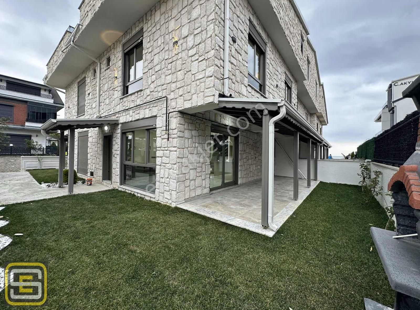 Kocaali Alanderede Denize Sıfır Müstakil Bahçeli 4+1 175m2 Villa - Görsel 30