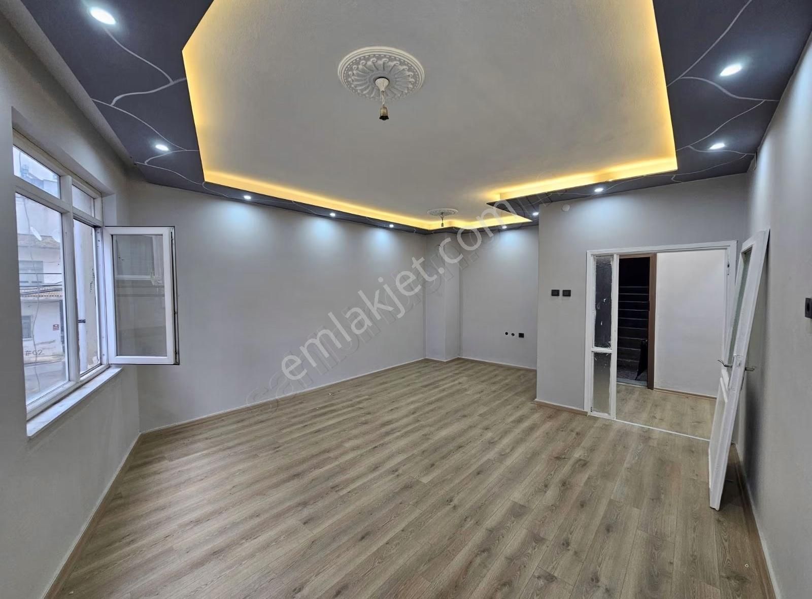 Genç Emlak'tan Mesudiye'de Satılık 3+1 Yapılı Daire - Görsel 5