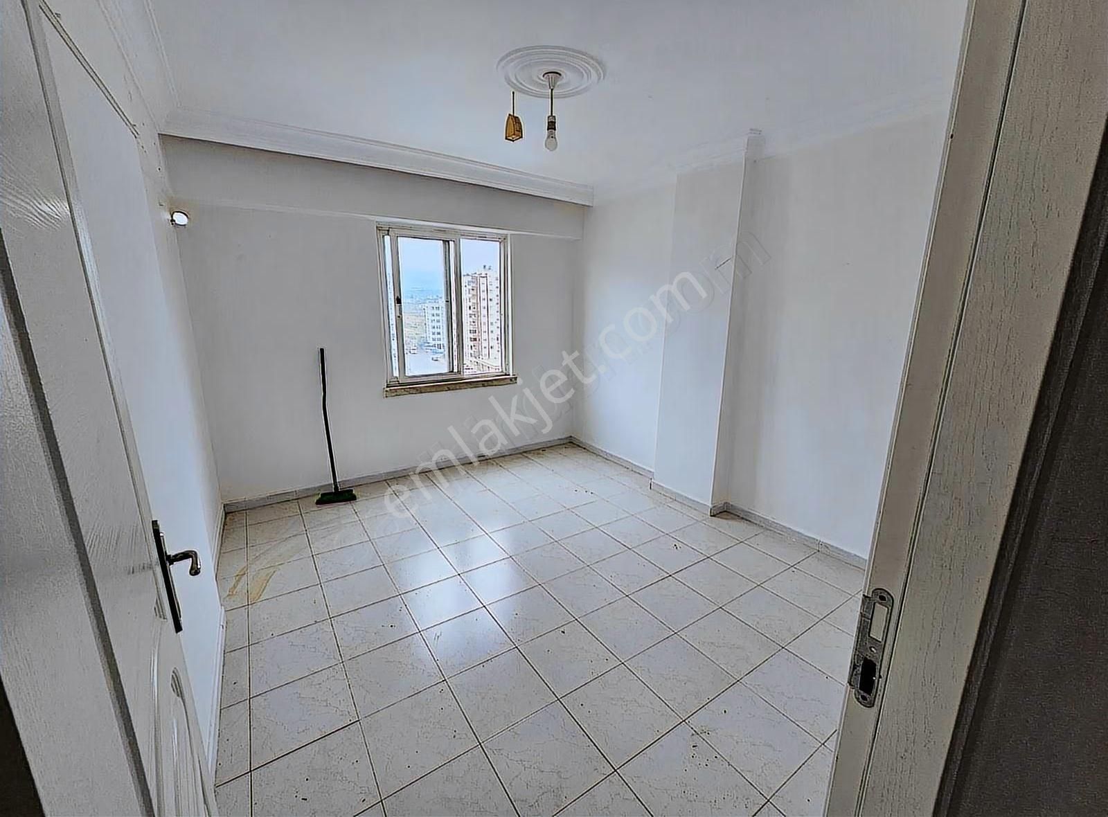 Mezitli Yeni Mah. Site İçinde Kiralık 3+1 Yapılı Daire - Görsel 3