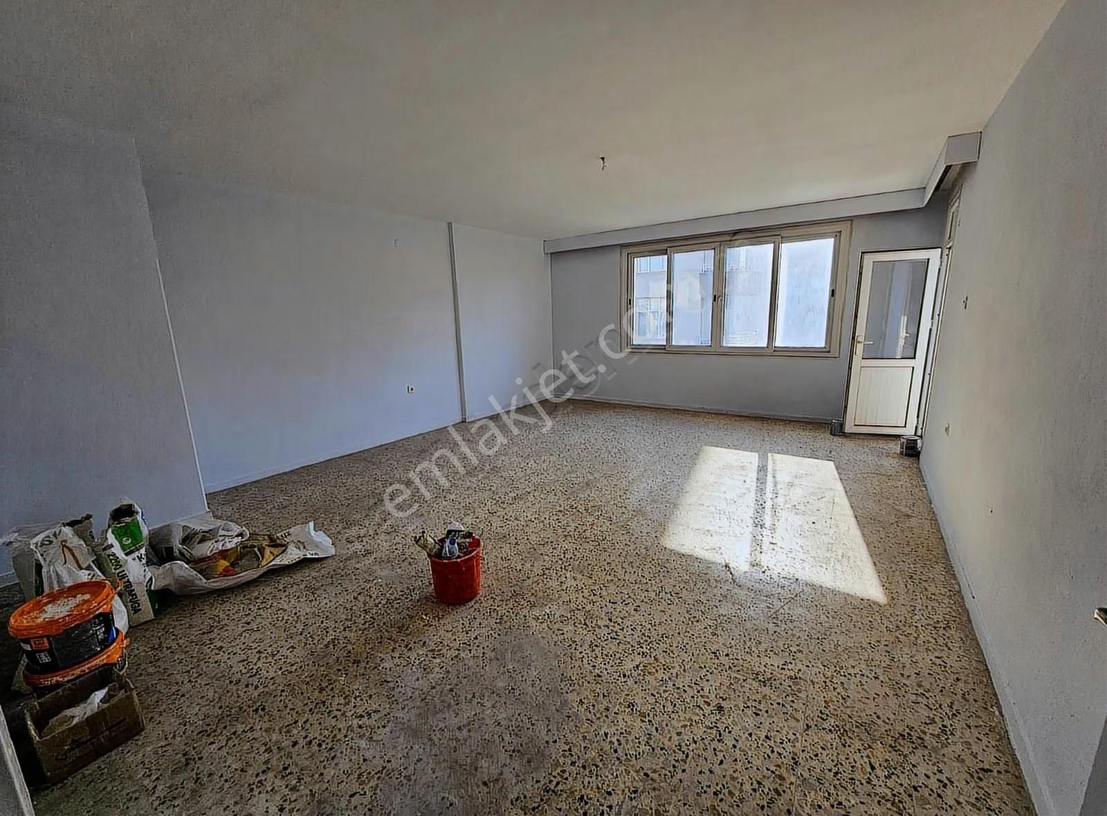 Genç Emlak'tan Park Manzaralı Kiralık 3+1 Daire - Görsel 6