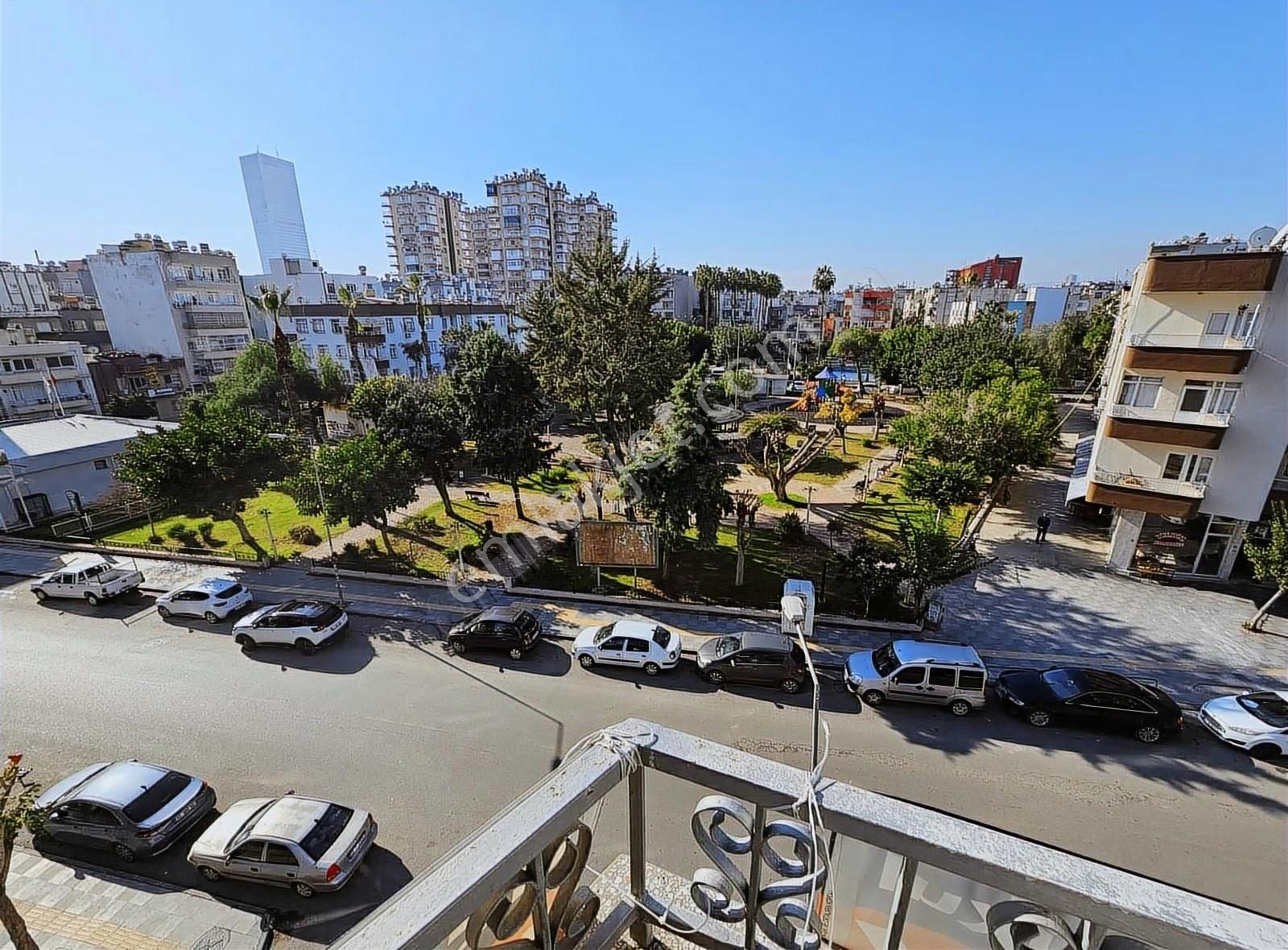 Genç Emlak'tan Park Manzaralı Kiralık 3+1 Daire - Görsel 7