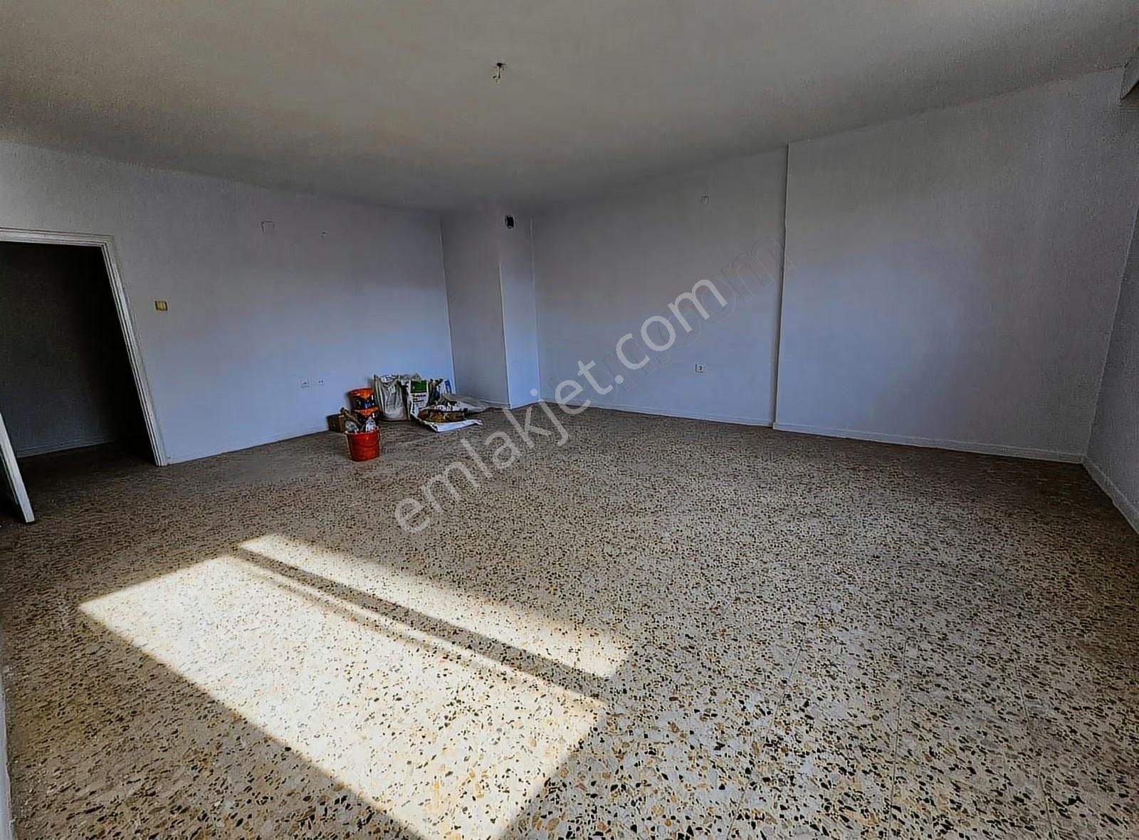 Genç Emlak'tan Park Manzaralı Kiralık 3+1 Daire - Görsel 5