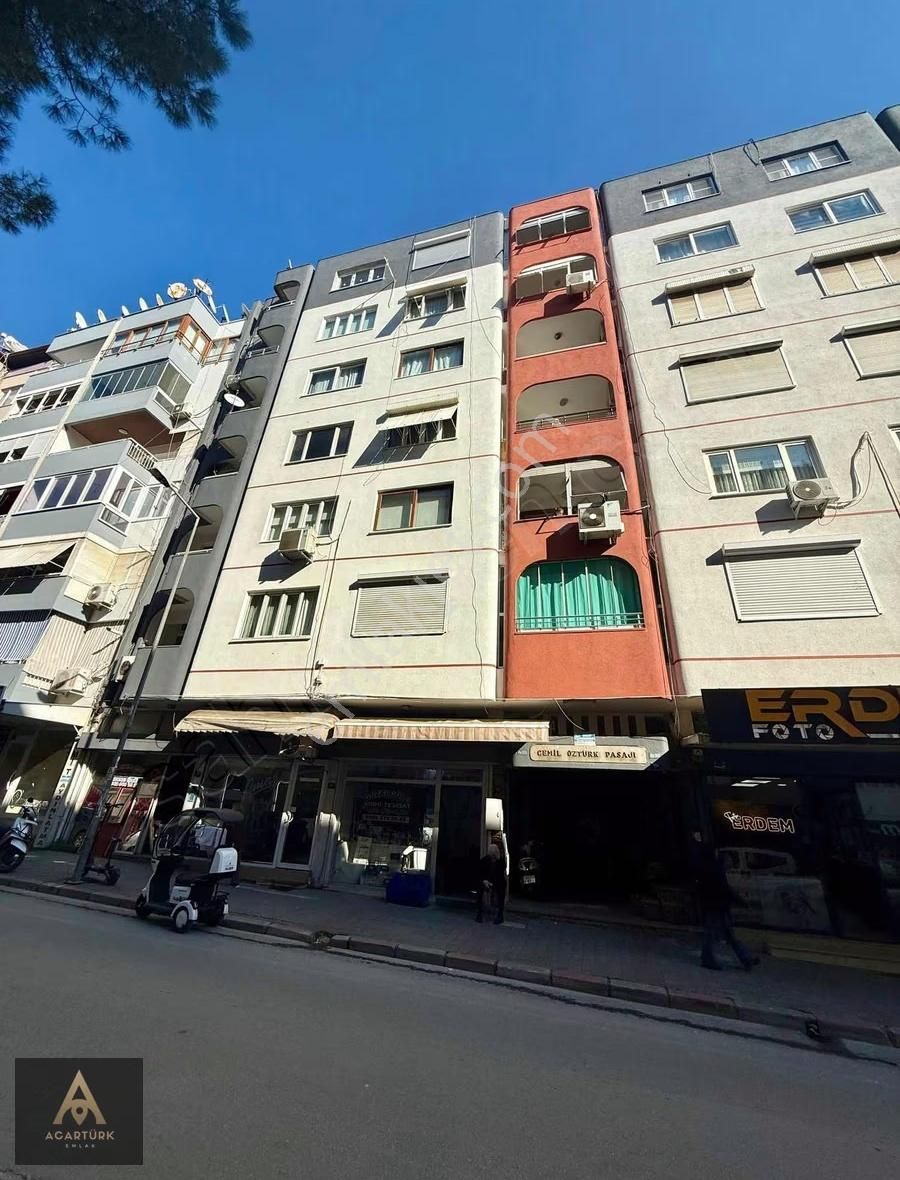 Hürriyet Caddesi Ön Cephe Geniş 3+1 Arakat Doğalgazlı Daire