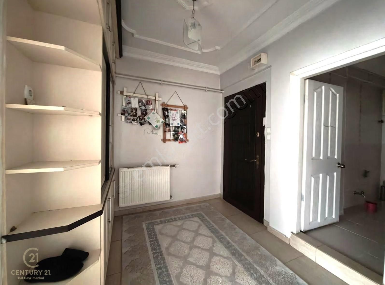 Century 21 Bal'dan Bahçeli Evler Mah. Eşyalı Kiralık 2+1 Daire - Görsel 23