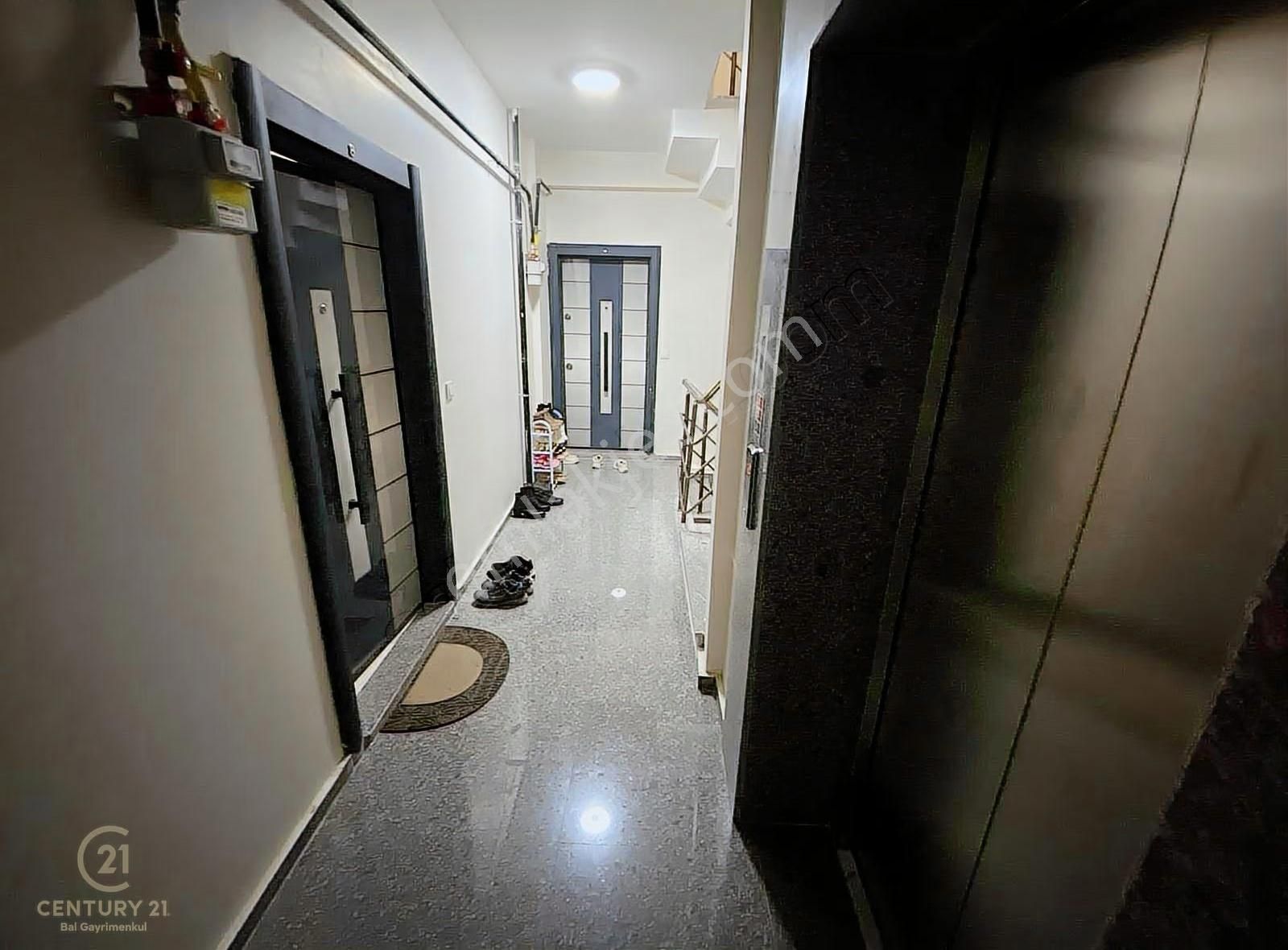 C21 Bal'dan İzmir Yolu Nev Hast-adliye 10burada Mevki Eşyalı 1+1 - Görsel 17