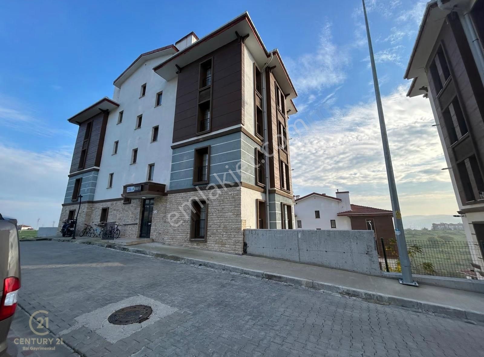 Century 21 Bal'dan Asansörlü Arakat Manzaralı 2+1 Satılık - Görsel 14