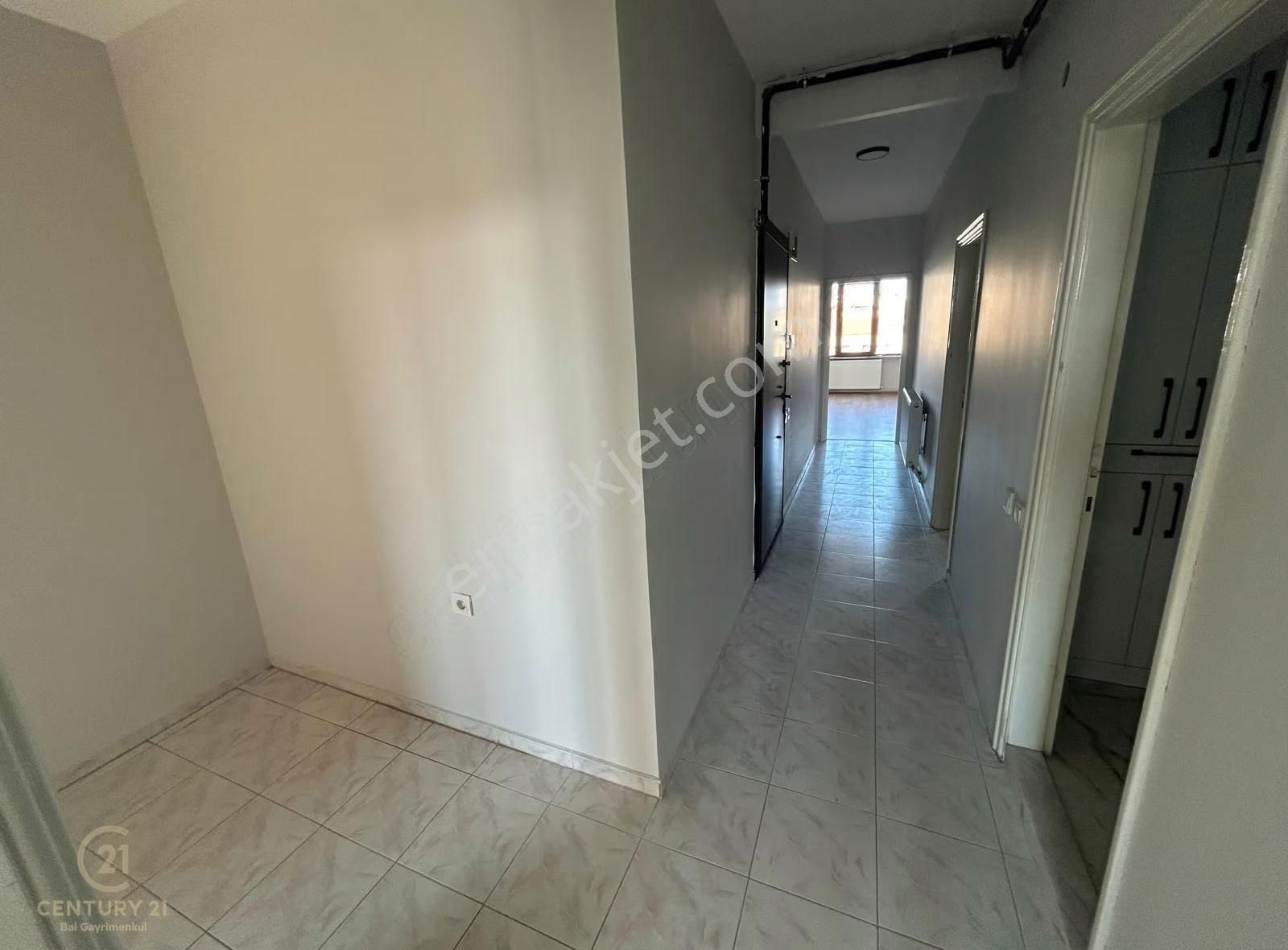 C21 Bal'dan Bandırma Cd Üzerinde Yenilenmiş 2+1 Kiralık Daire - Görsel 32