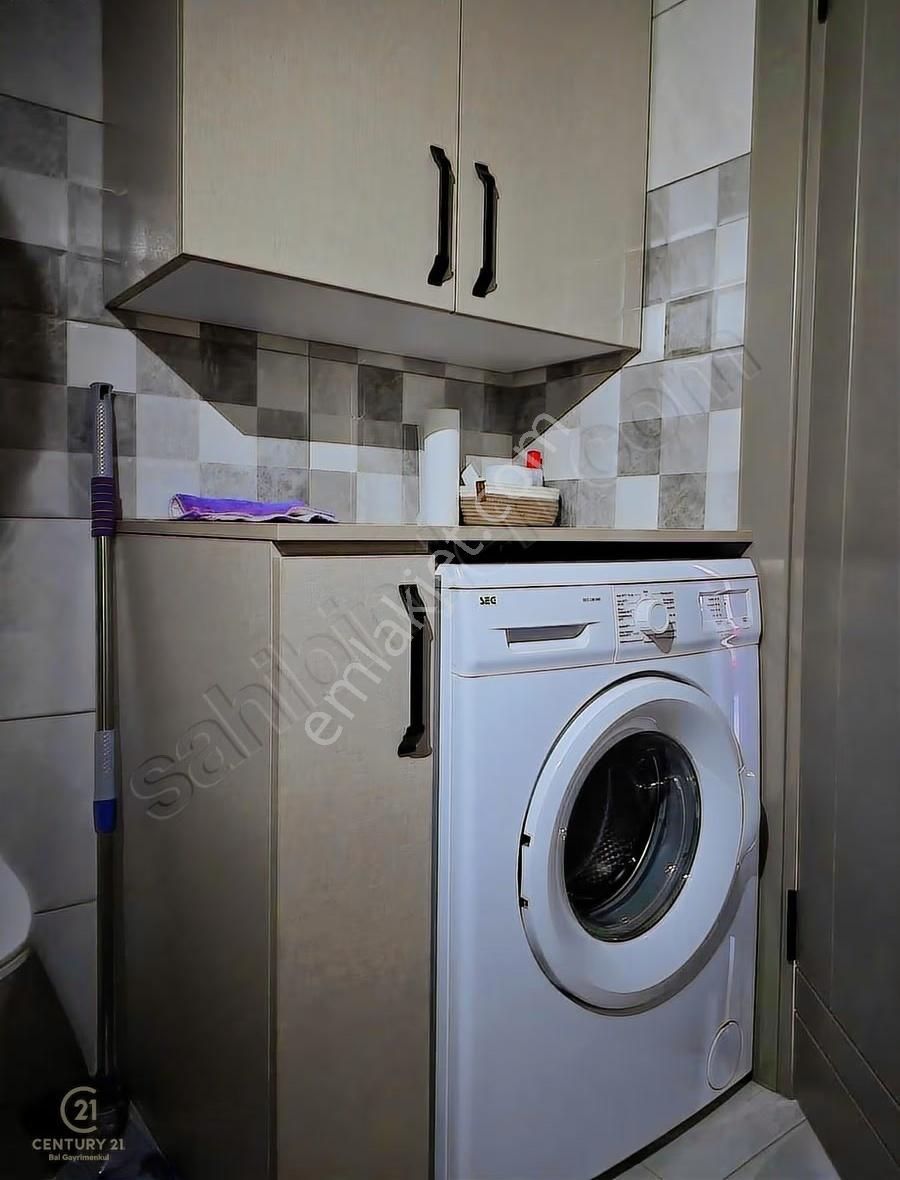 Century 21 Bal Ofisten Gaziosmanpaşa'da 1+1 Kiralık Daire
