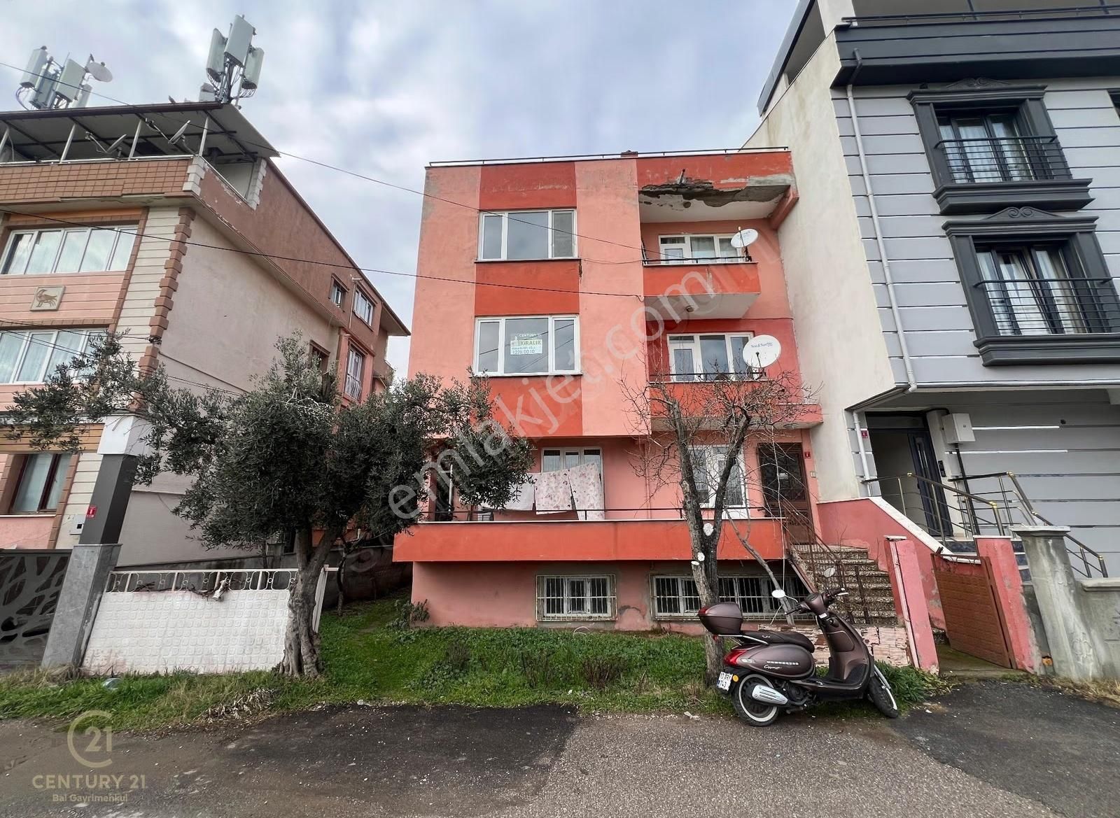 Paşaalanı Mh. Merkezi Konum Ara Kat, Balkonlu Kiralık 3+1 Daire