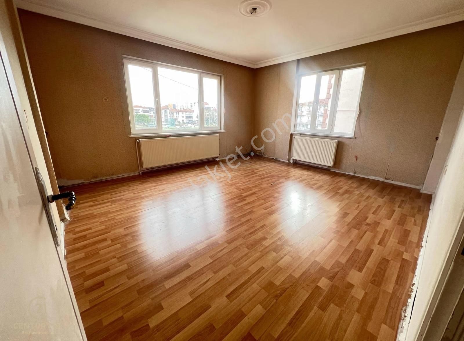 Paşaalanı Mh. Merkezi Konum Ara Kat, Balkonlu Kiralık 3+1 Daire - Görsel 5