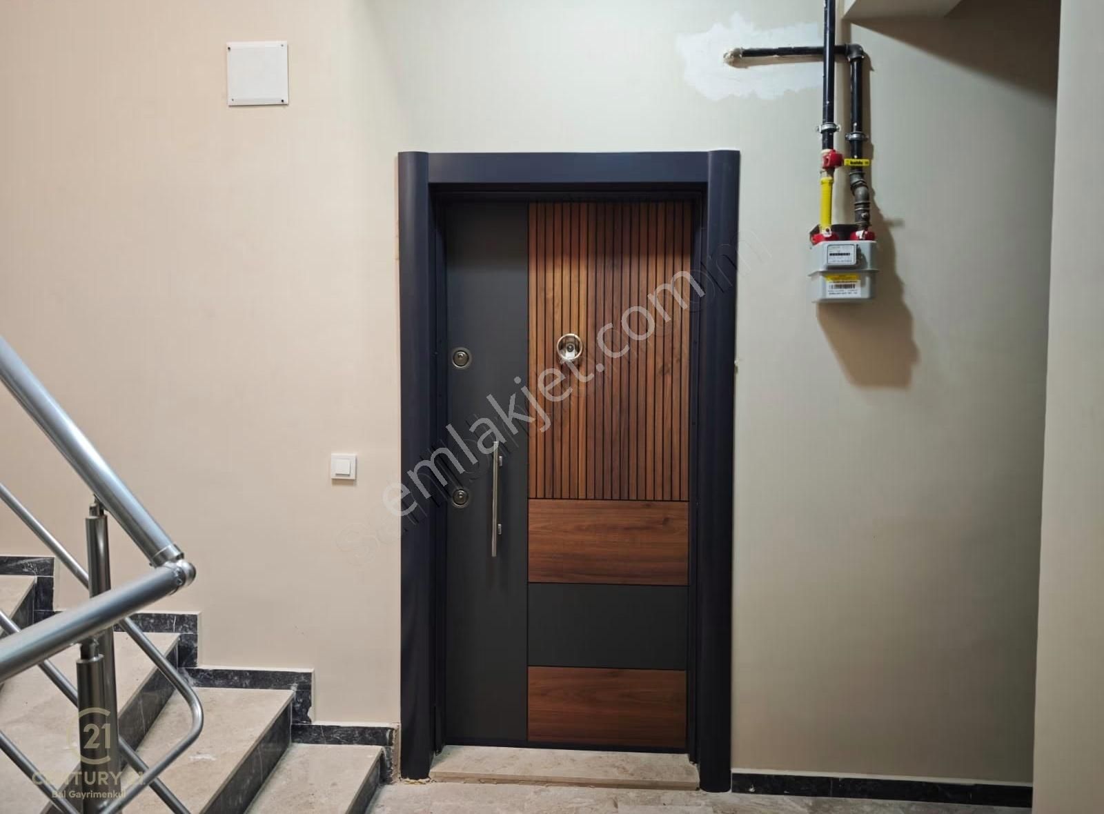 Century 21 Bal'dan Dinkçiler Mah. Satılık Eşyalı 1+1 Daire - Görsel 2