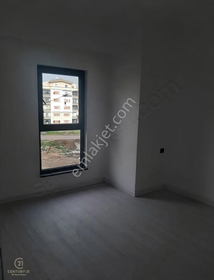 Century 21 Bal Gayrimenkuldan Kiralık 3+açık Mutfak Daire - Görsel 27