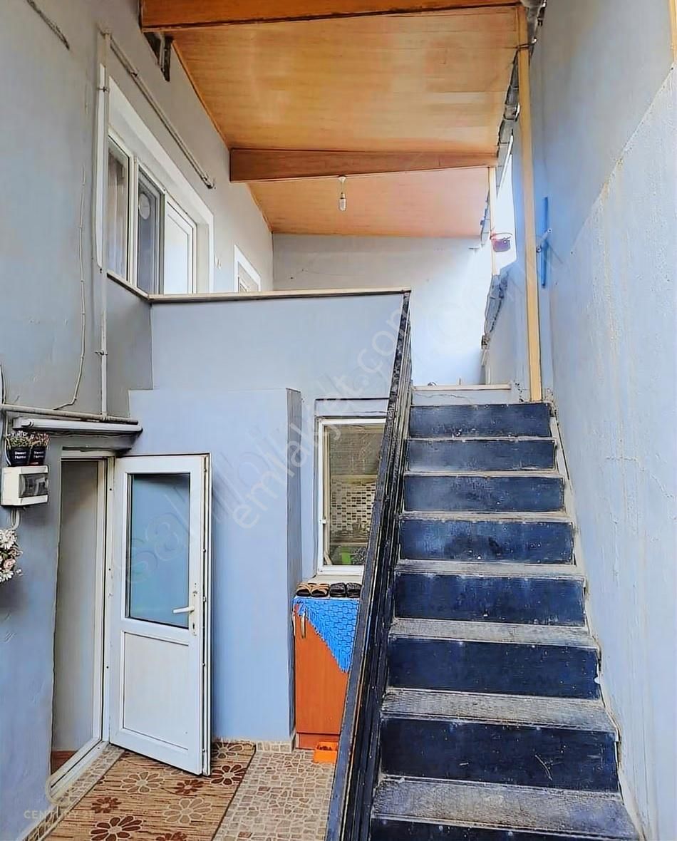 C21 Bal'dan Nef 130 Metre Merkezi Konum Satılık Müstakil Ev