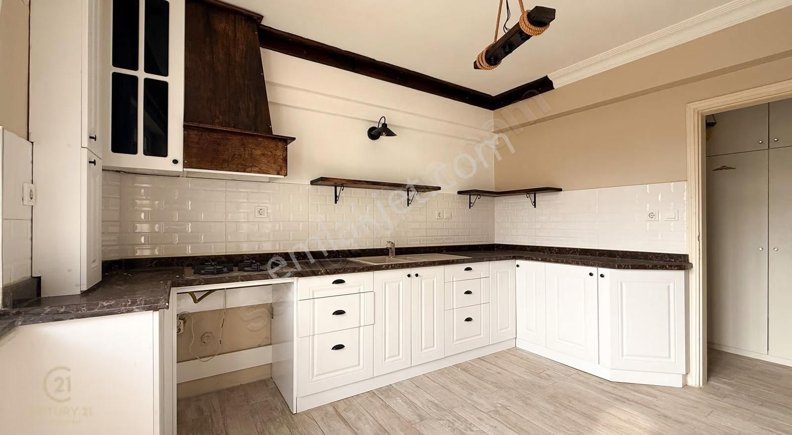 Century 21 Bal'dan Bahçelievler Mah.arakat 3+1 Satılık Daire - Görsel 9