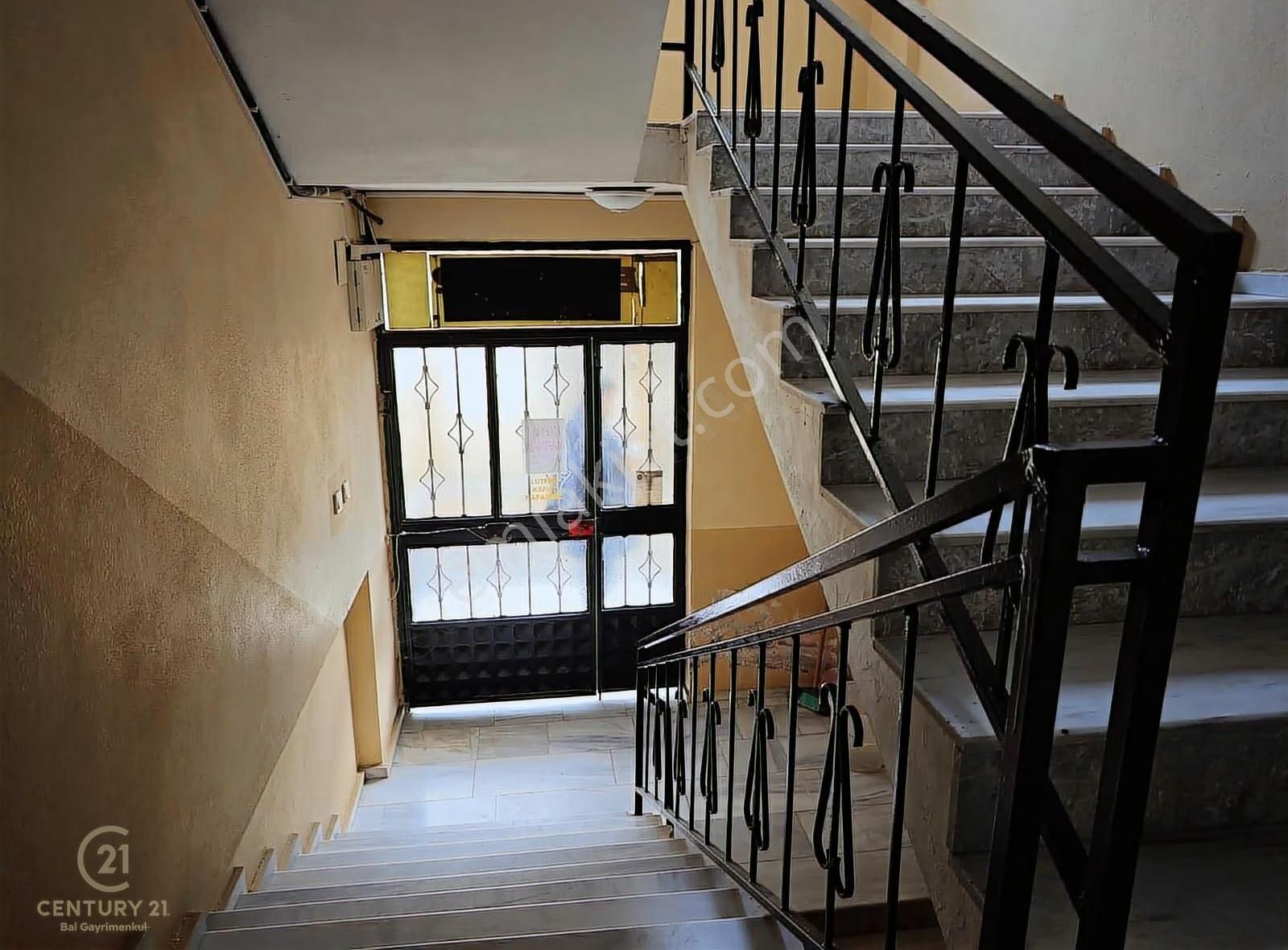 Century 21 Bal'dan Bahçelievler Mah.arakat 3+1 Satılık Daire - Görsel 5