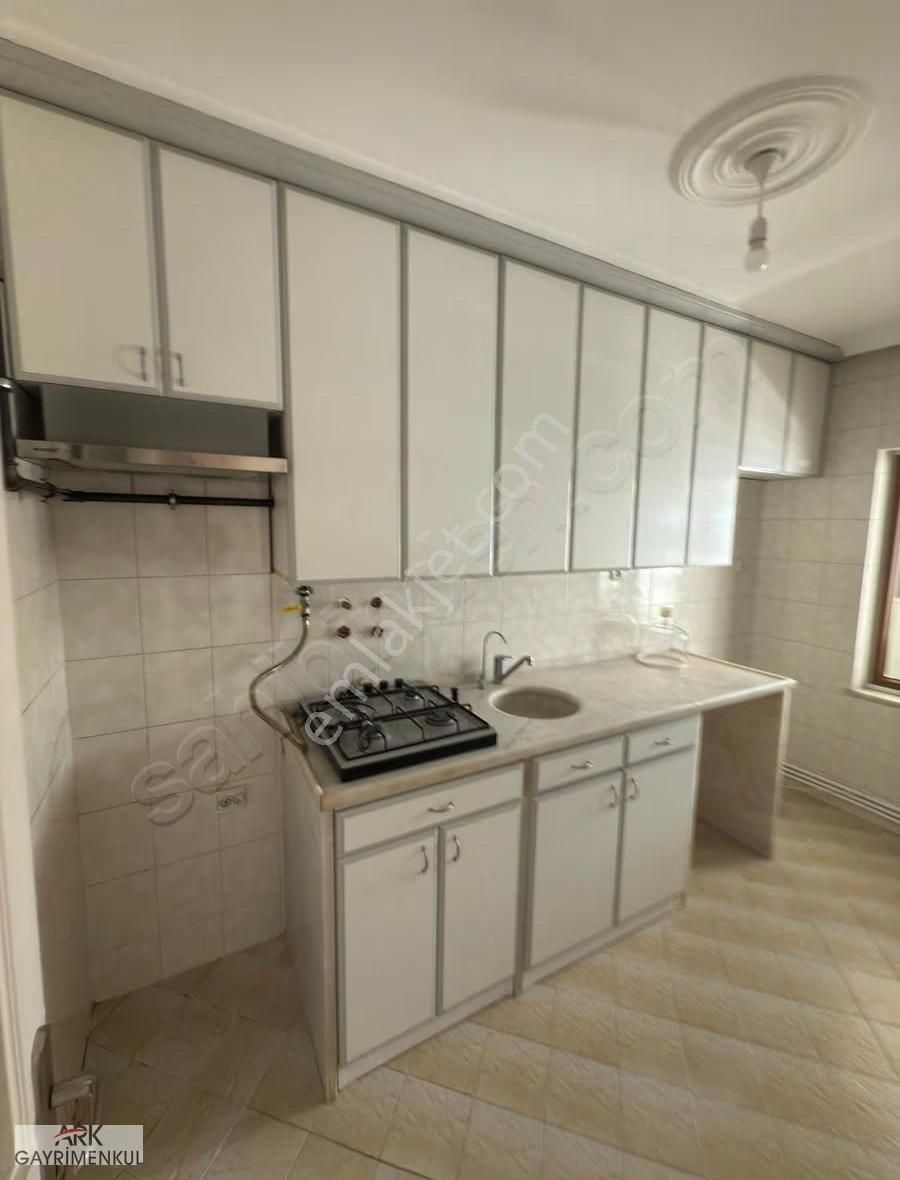 Aileye Kiralık 2+1 Bahçeli Doğalgazlı Daire - Görsel 11