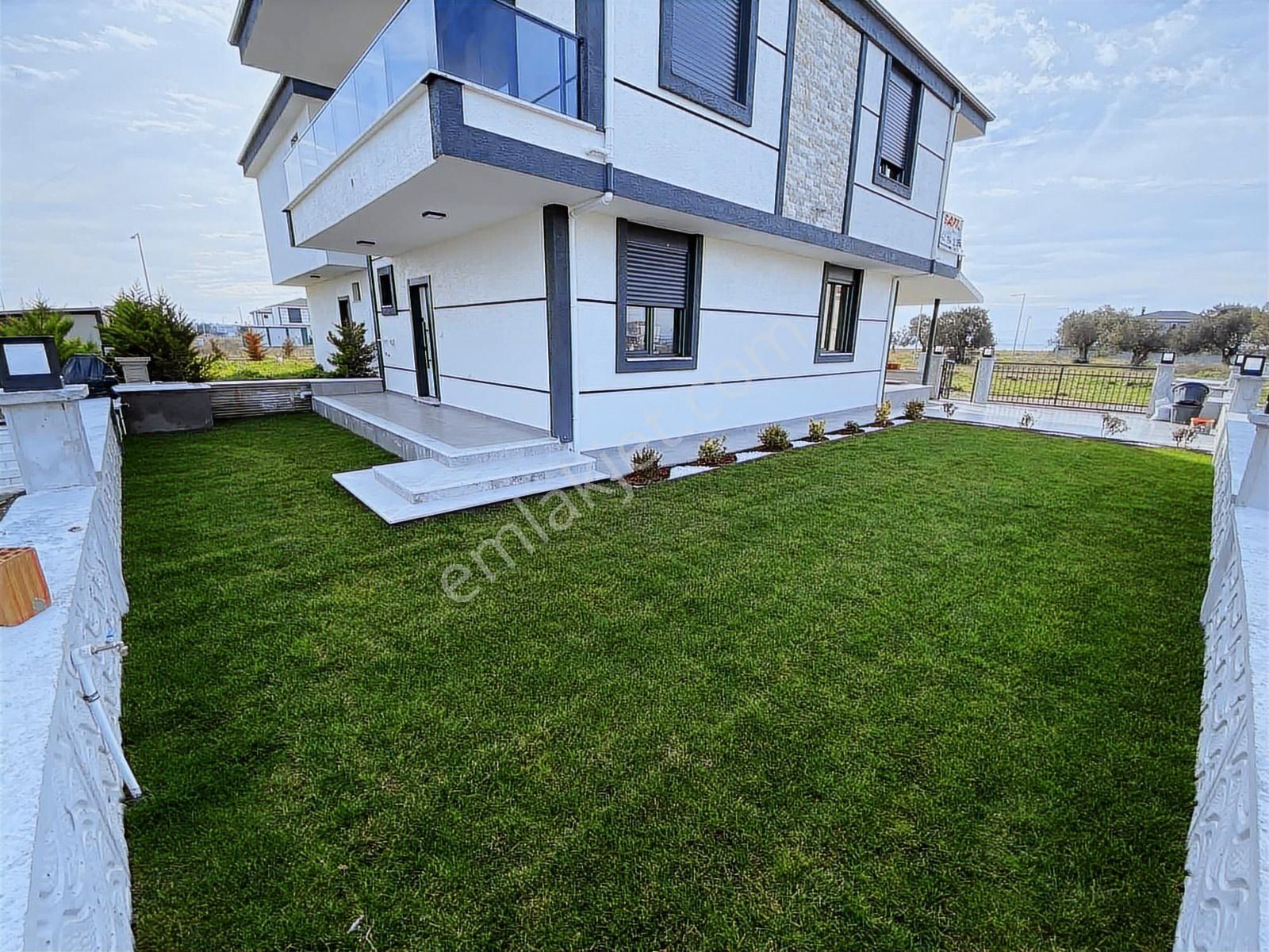 Dağlı !gayrimenkul'den 4+1 Müstakil Sıfır Lüks Yapım Villa!!