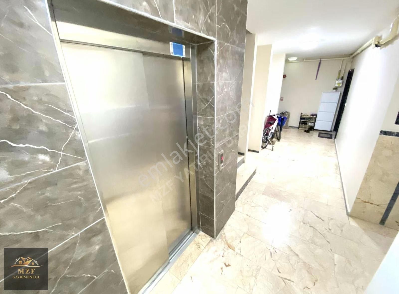 Site İçerisinde Kapalı Otoparklı Lüx Yüksek Giriş - Görsel 16