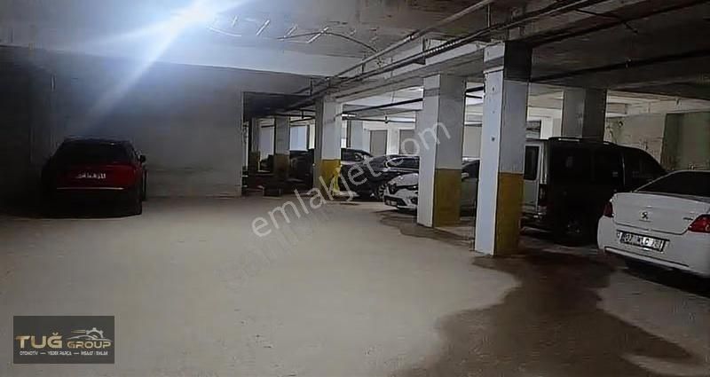 Hüsnü Karakaş Mah.de Havuzlu Sitede 2+1 Tadilatlı Daire - Görsel 7