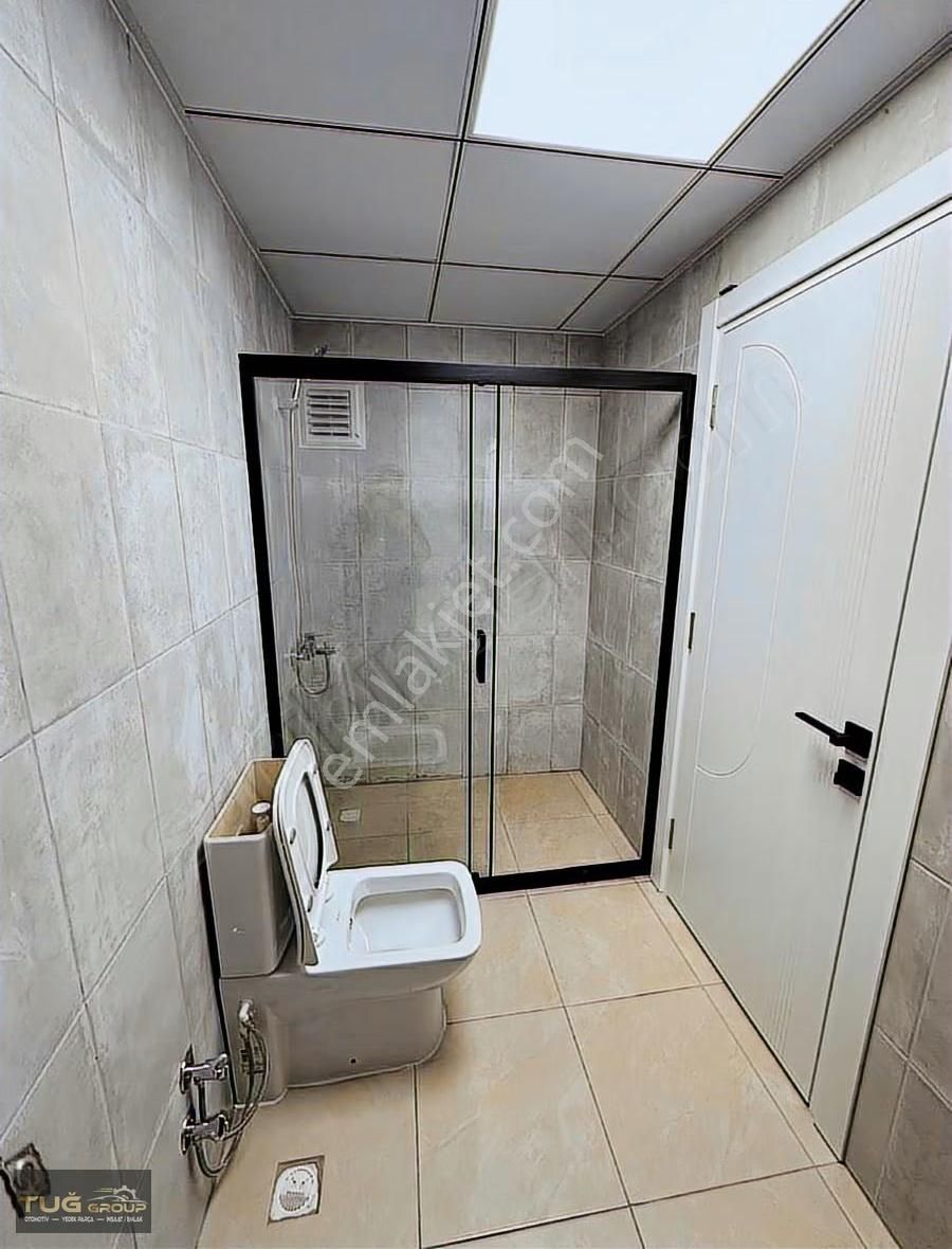 Hüsnü Karakaş Mah.de Havuzlu Sitede 2+1 Tadilatlı Daire - Görsel 12