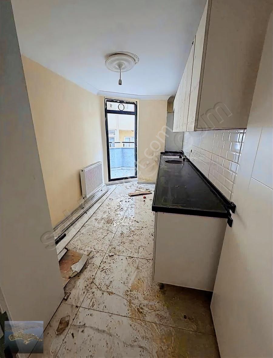 Cami Mh Deniz Manzaralı 2+1 90 M2 Ara Kat Kelepir - Görsel 8