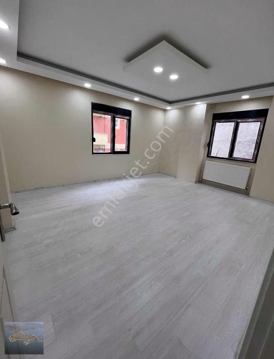 Tuzla Merkezde Satılık Fırsat 3+1 Arakat Daire - Görsel 9