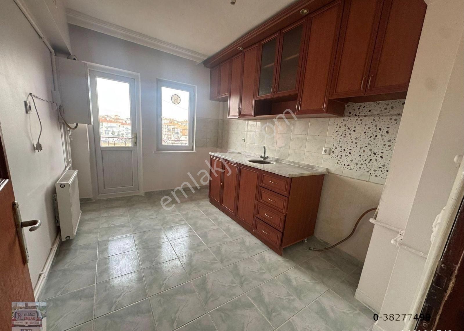 Malazgrt Mh.de 3+1kata Bağımısız 120m2 Ön Cephe Çift Balkon Dair