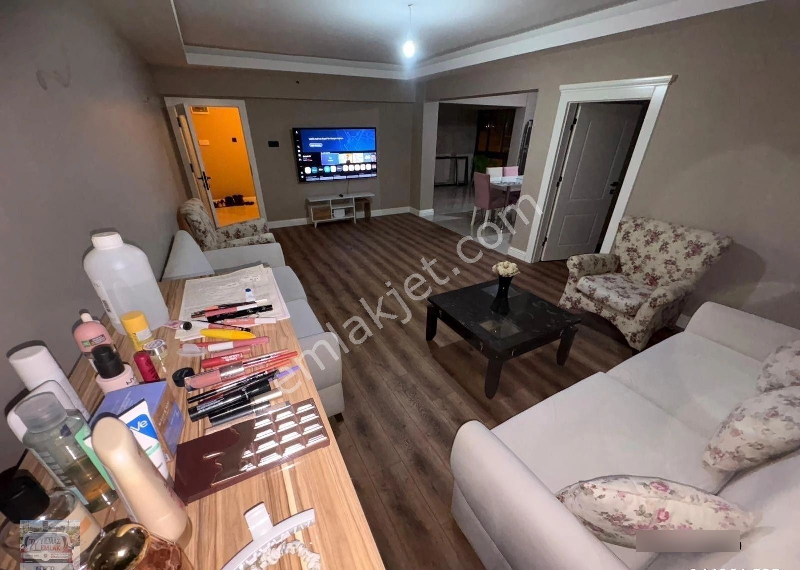 Akşemsettin Mh'de 3+1 Geniş M2'li 2.ara Katta Yapılı Daire!!!