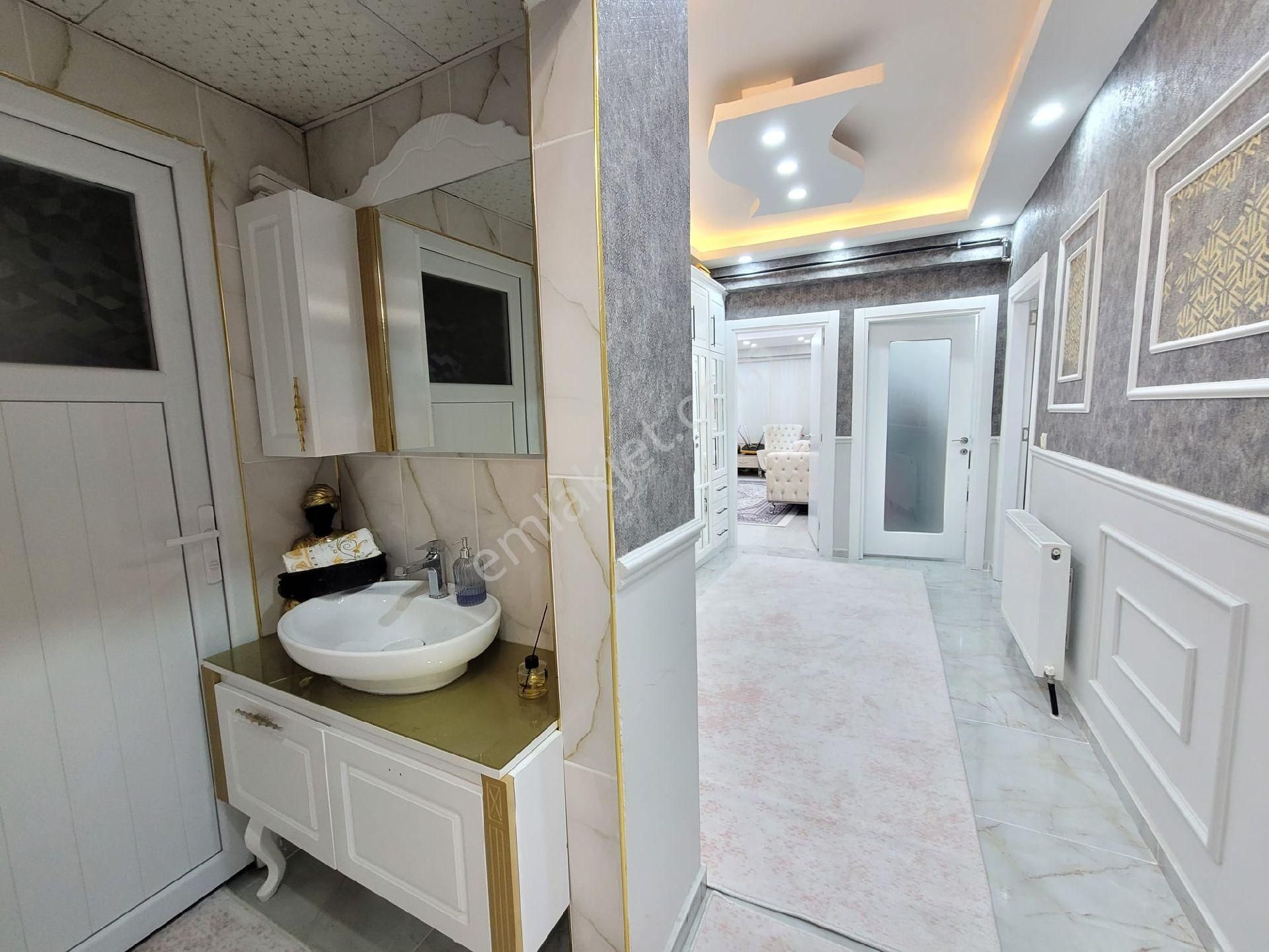 Cadde Seyran Emlaktan Mehmetçik Mahallesinde 3+1 - Görsel 8