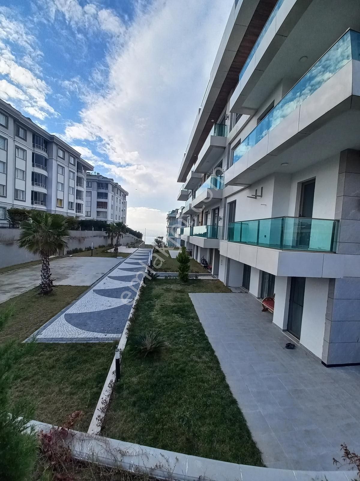 Ata Gayrimenkulden Deniz Manzaralı Full Konsept 1+1 Daire - Görsel 12