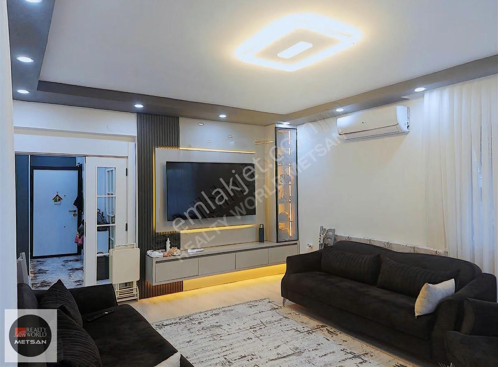 Konyaaltı Emniyet Müd. Yakınında Yeni Tadilatlı Satılık Daire