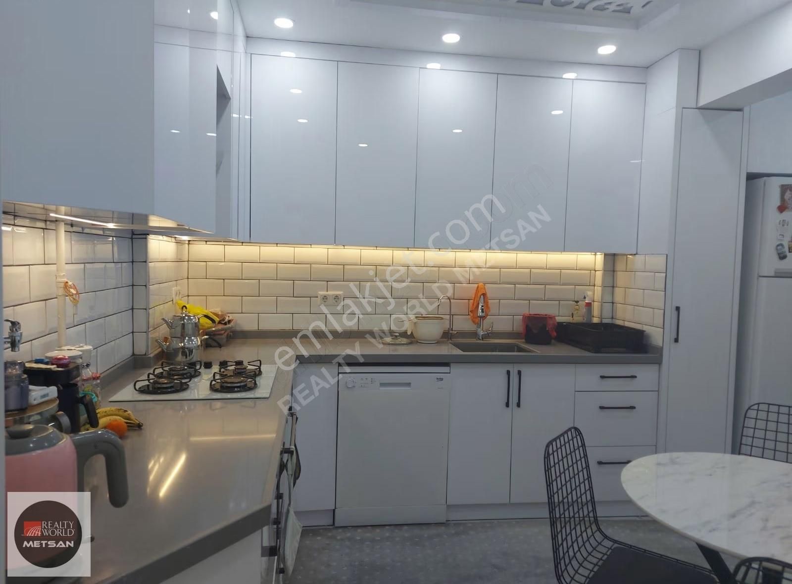 Konyaaltı Emniyet Müd. Yakınında Yeni Tadilatlı Satılık Daire - Görsel 35