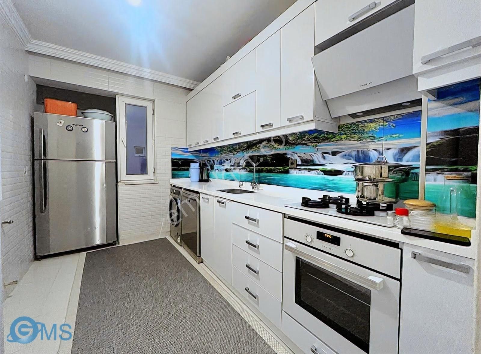 Teomanpaşa Mahallesinde 3.katta 5+1 200m² Satılık Fırsat Daire - Görsel 10