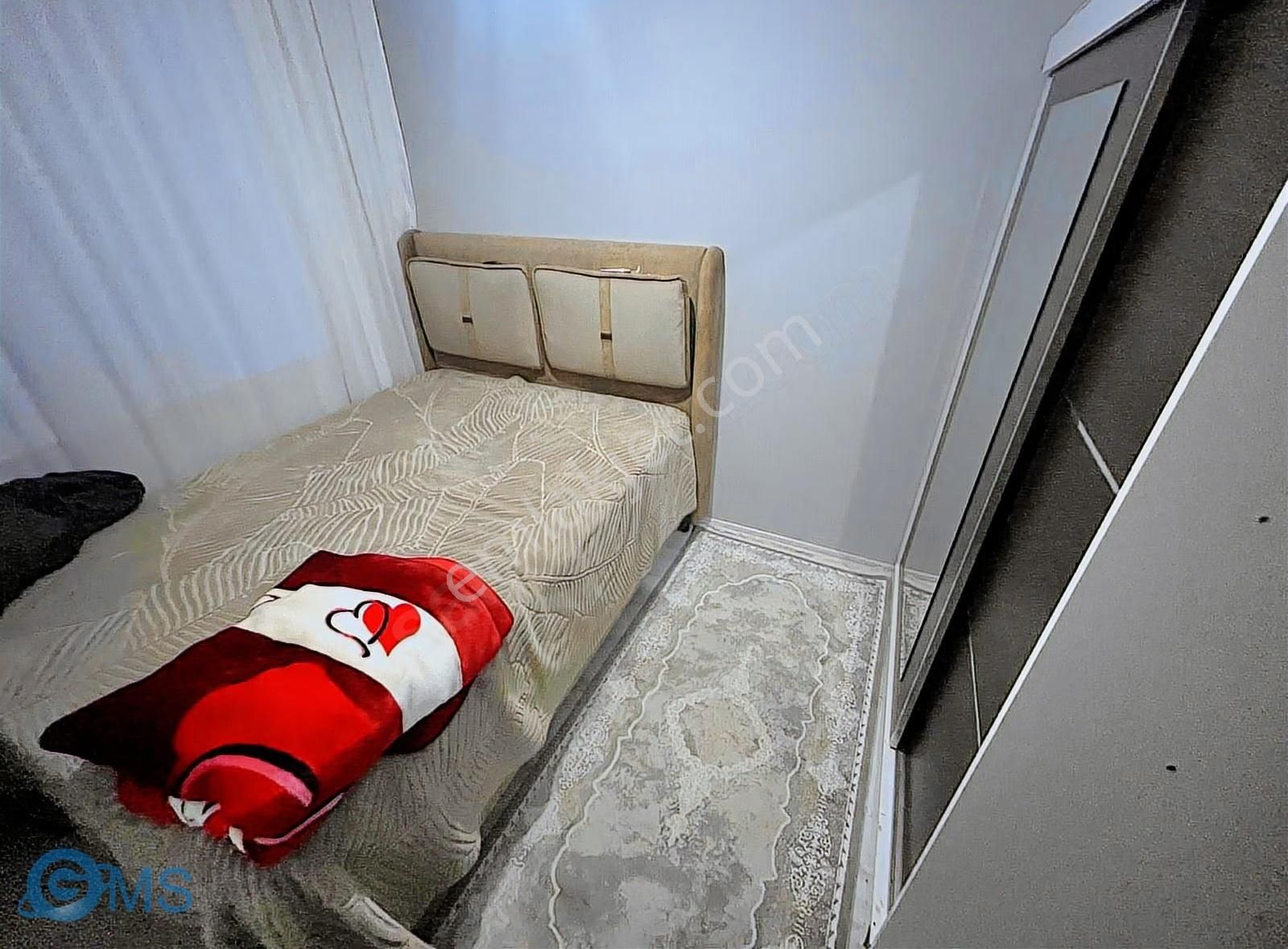 Teomanpaşa Mahallesinde 3.katta 5+1 200m² Satılık Fırsat Daire - Görsel 3