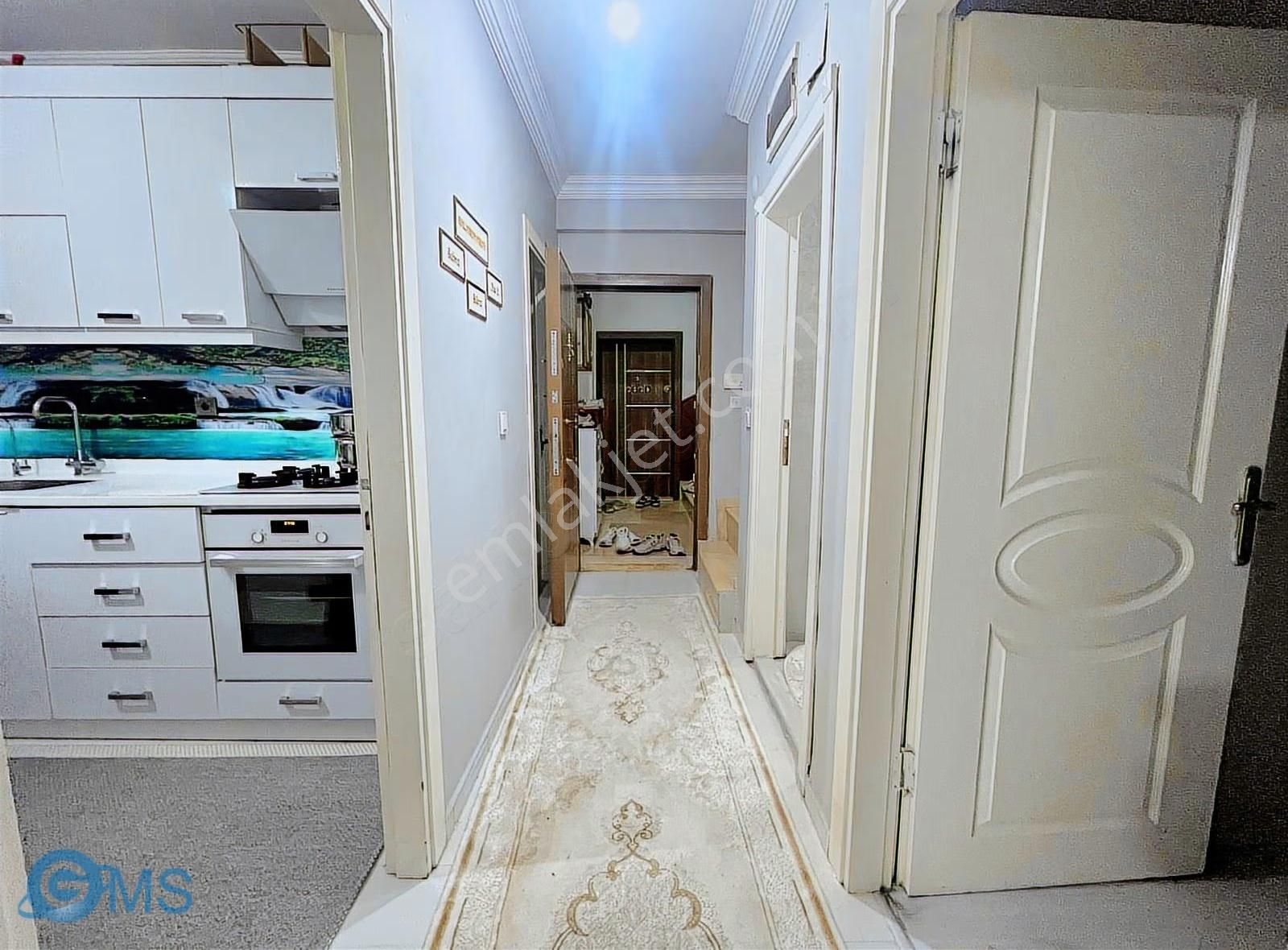 Teomanpaşa Mahallesinde 3.katta 5+1 200m² Satılık Fırsat Daire - Görsel 29