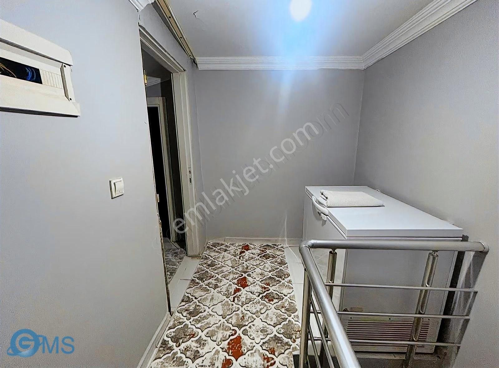 Teomanpaşa Mahallesinde 3.katta 5+1 200m² Satılık Fırsat Daire - Görsel 12