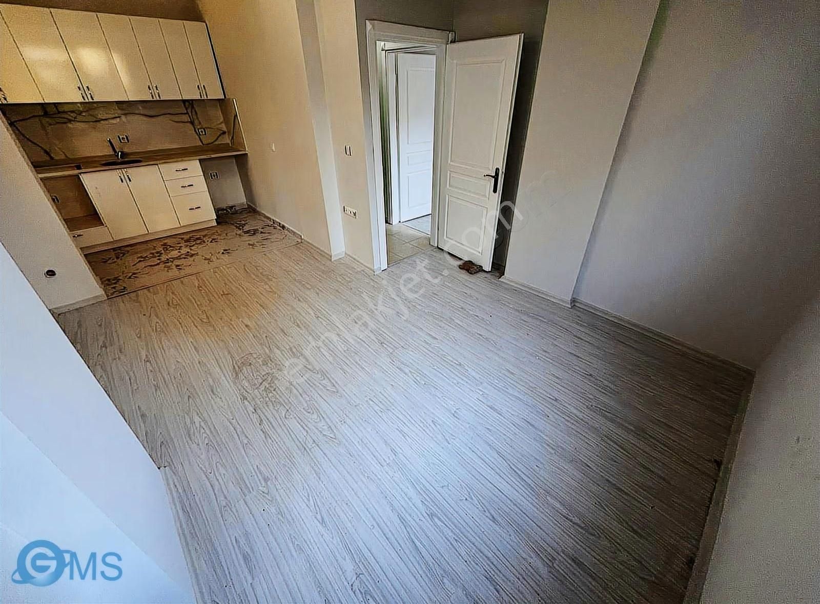 Fabrikalar Mahallesinde Yüksek Giriş 1+1 60m² Kiralık Daire - Görsel 8