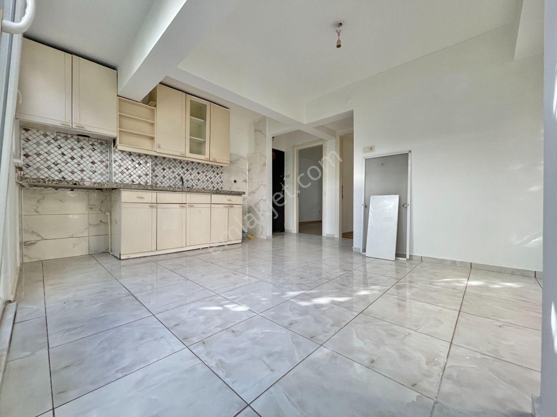 Berkay Demirel'den Altınkumda Denize 100 Metre 2+1 Daire - Görsel 13