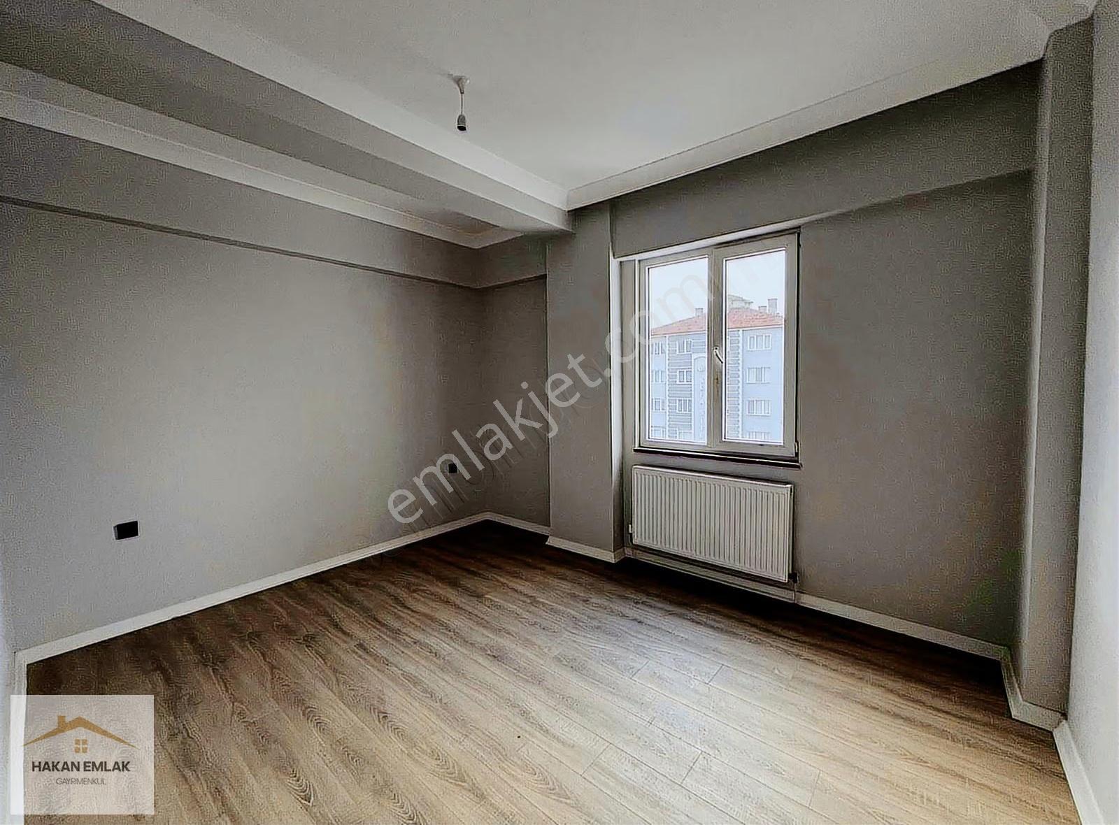 Hakan Emlaktan Cemibey Caddesi Üzeri Satılık 3+1 Lüx Daire - Görsel 14