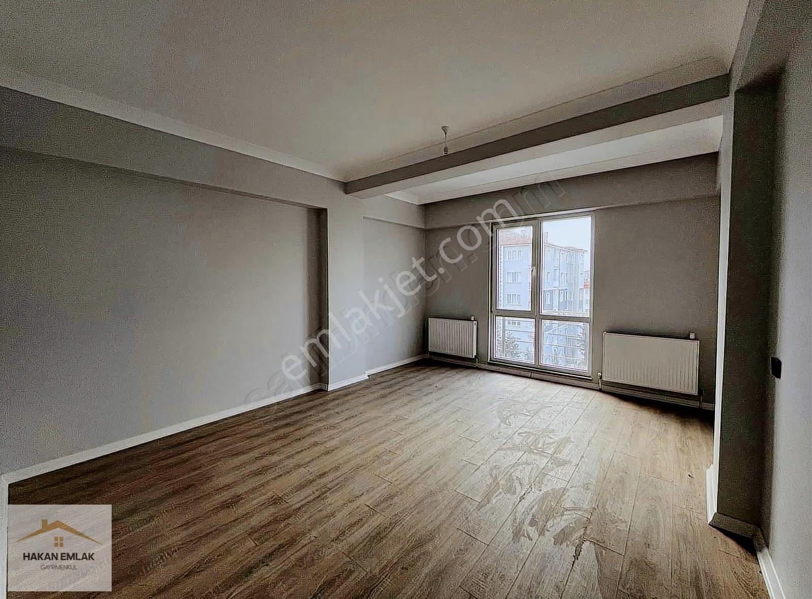Hakan Emlaktan Cemibey Caddesi Üzeri Satılık 3+1 Lüx Daire - Görsel 3