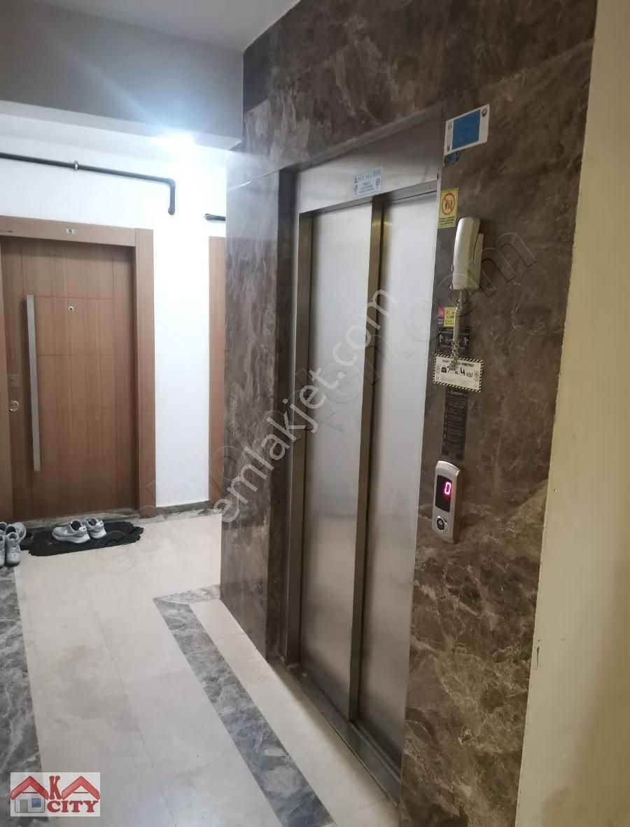 Avcılar'da 2+1 80m2 3.450.000 Tl - Görsel 20