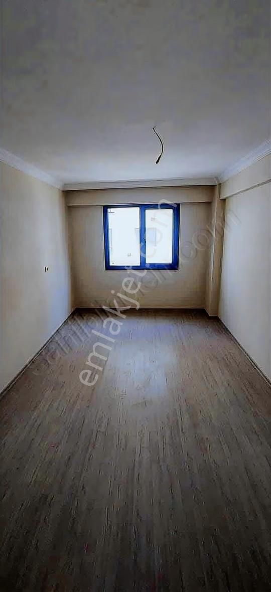 Yeşilyurt Mahallesinde Satılık Özel Otoparklı 3+1 Daire - Görsel 3
