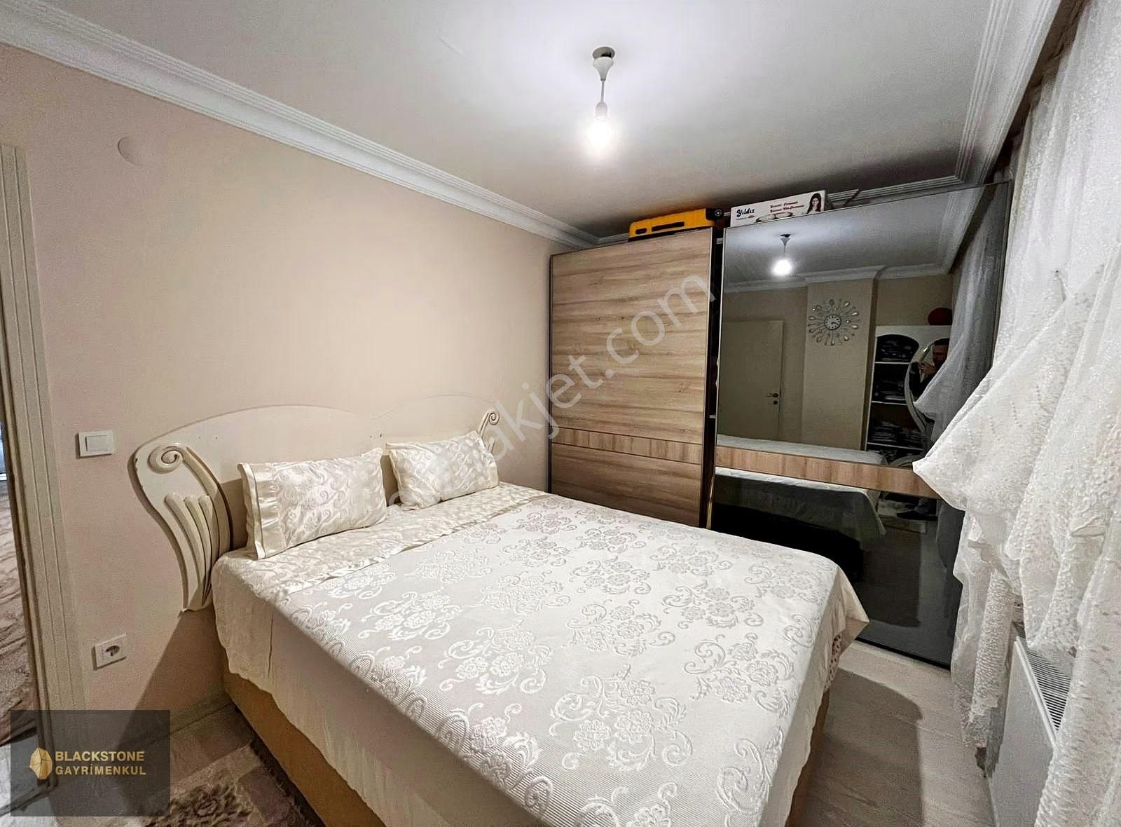 Blackstone'dan Satılık Safa Mah. 3+1 Geniş Arakat Daire - Görsel 3