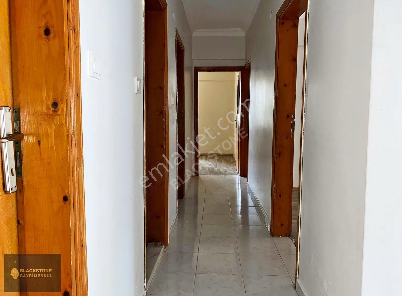 Seçkin Teletaş Sitesinde Kiralık 3+1 Giriş Kat Daire - Görsel 3