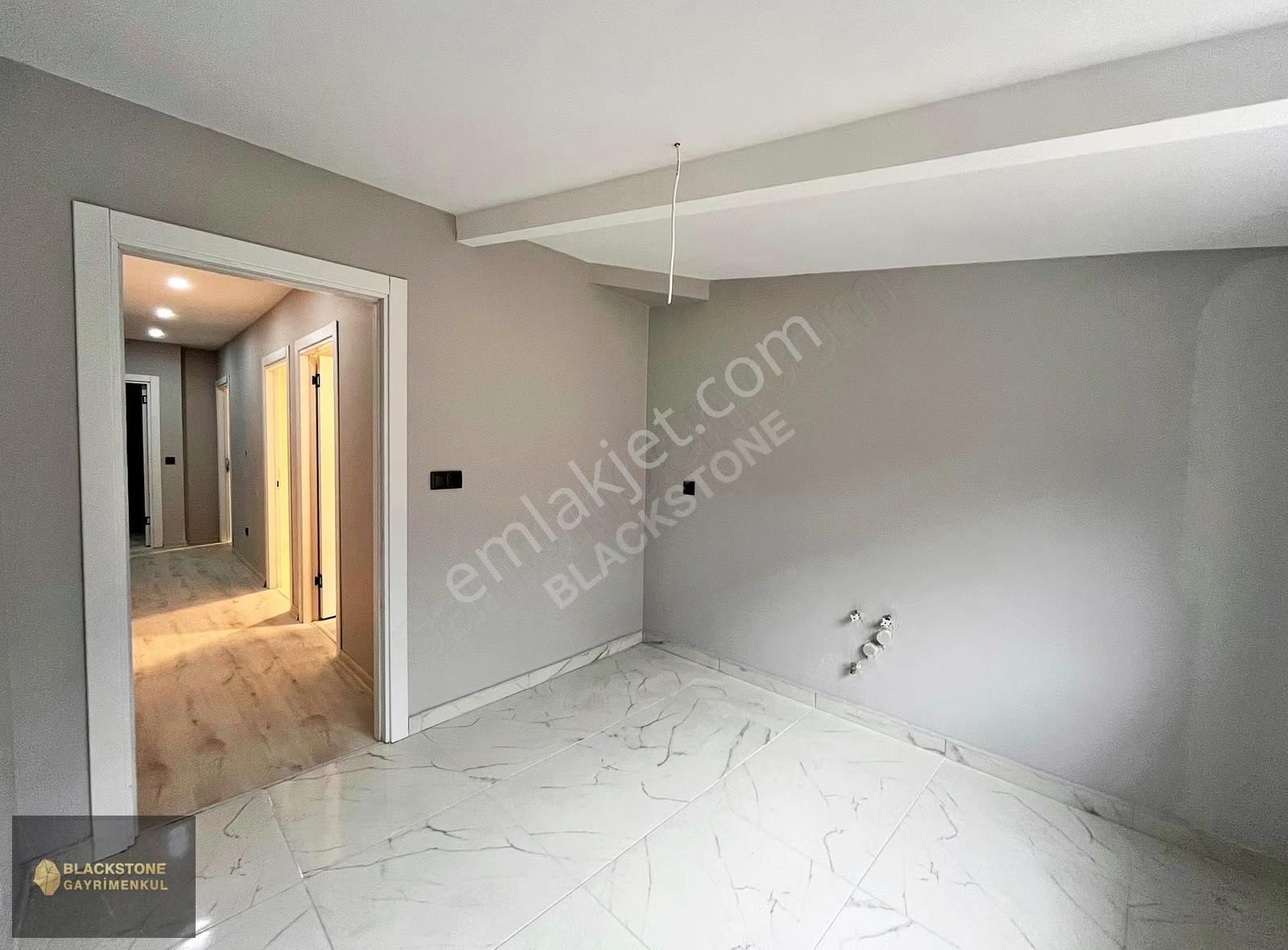 Sancaktepe Yenidoğan Mahallesinde Satılık 5+2 Üst Dubleks - Görsel 6