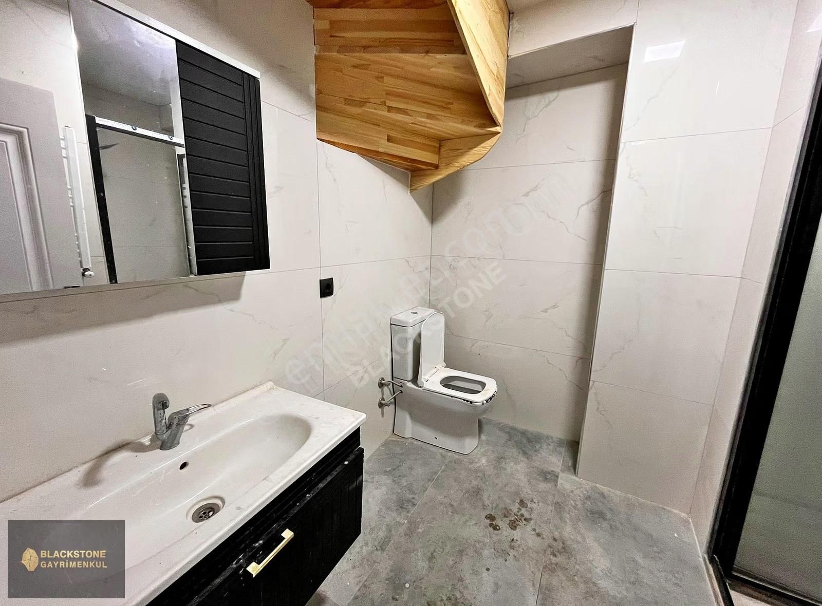 Sancaktepe Yenidoğan Mahallesinde Satılık 5+2 Üst Dubleks - Görsel 35