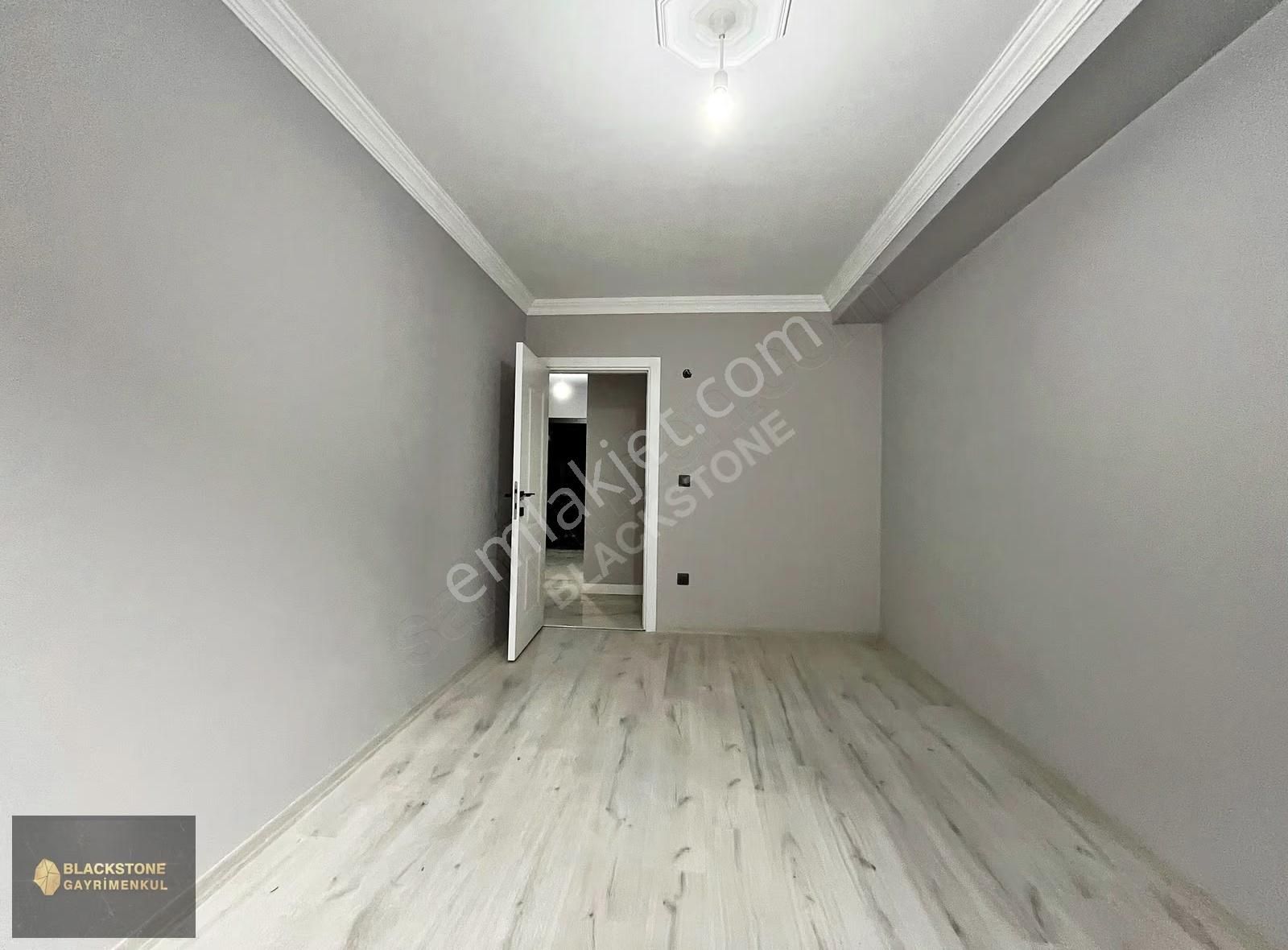 Sancaktepe Yenidoğan Mahallesinde Satılık 5+2 Üst Dubleks - Görsel 32